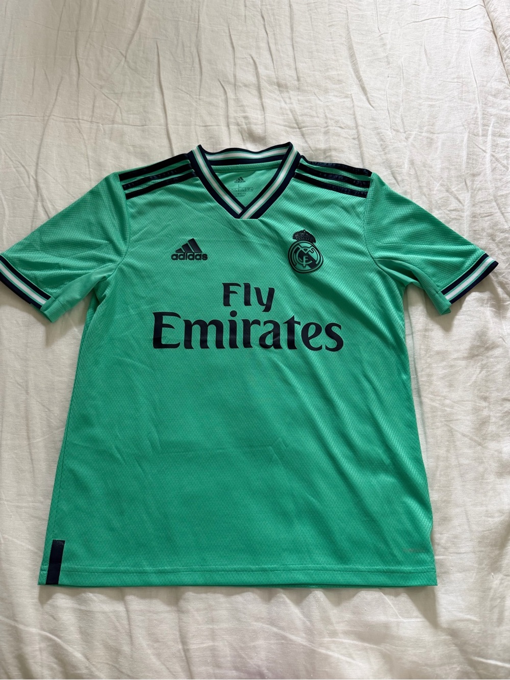 adidas Real Madrid Youth third Soccer Jersey 2019/20 Size Large 13-14Y